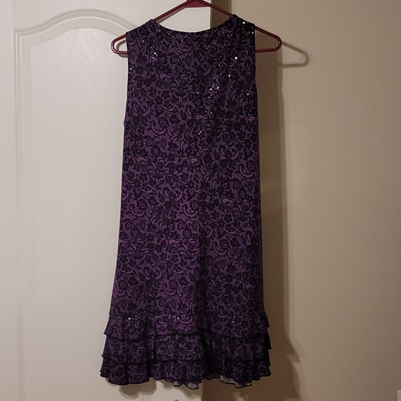 Dress - Picture 3 of 3